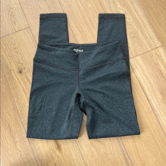 Mid rise TNA Dark / Charcoal Grey Aritzia Leggings - Size Small - Picture 2 of 4